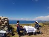 Pique-nique sur les berges du Lac Titicaca