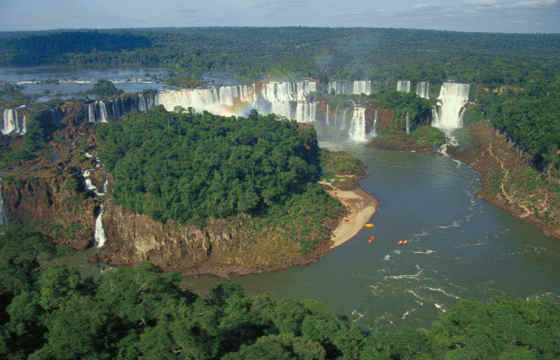 Iguassu/Iguazu waterfalls