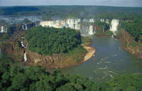 Iguassu/Iguazu waterfalls