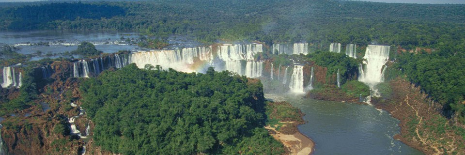 Iguassu/Iguazu waterfalls