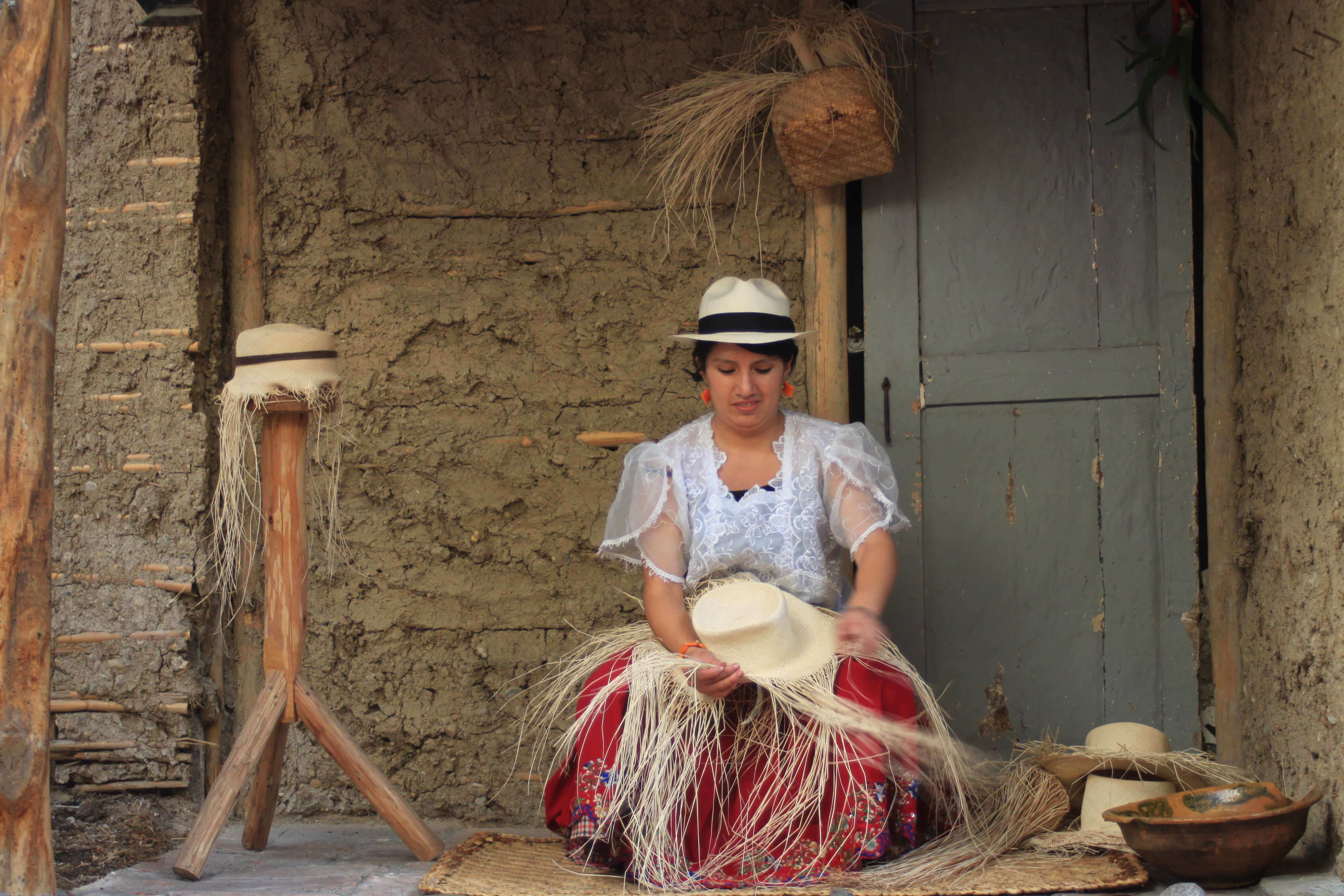 Making Panama hats, not made in Panama