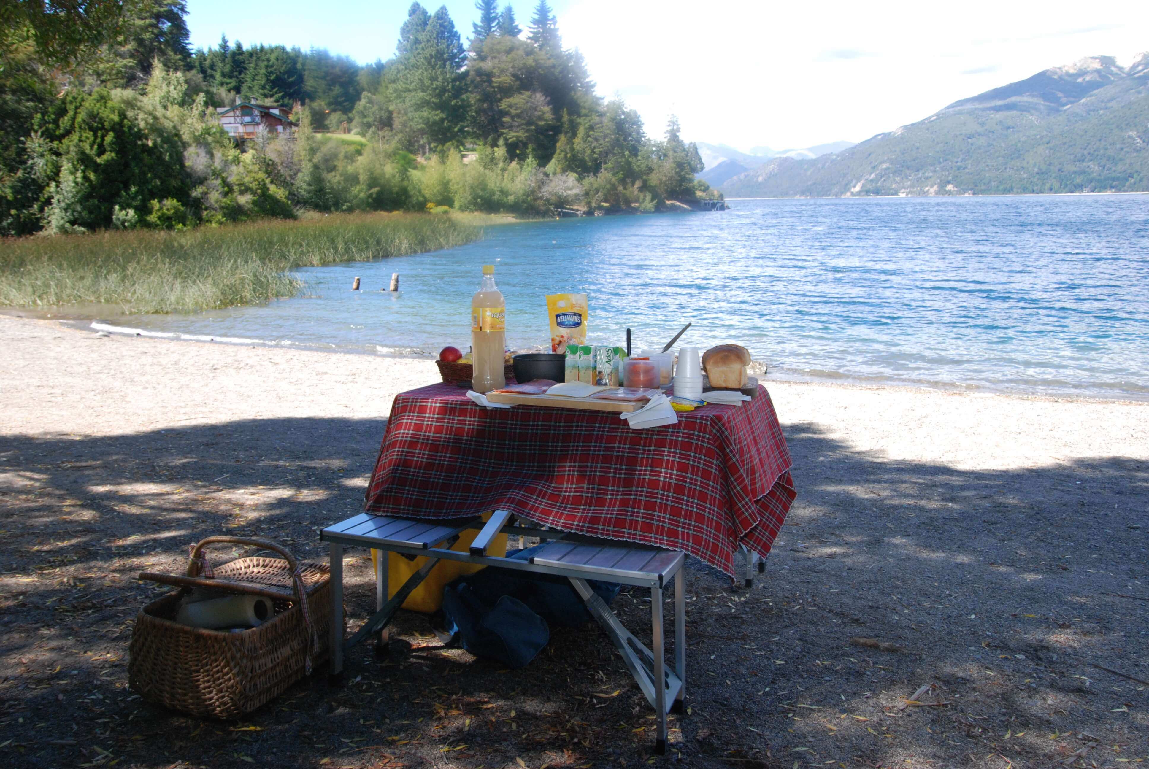 Picnic by the lake