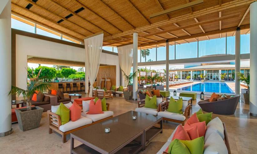 Piolc Lounge Bar 6001 Hor Clsc