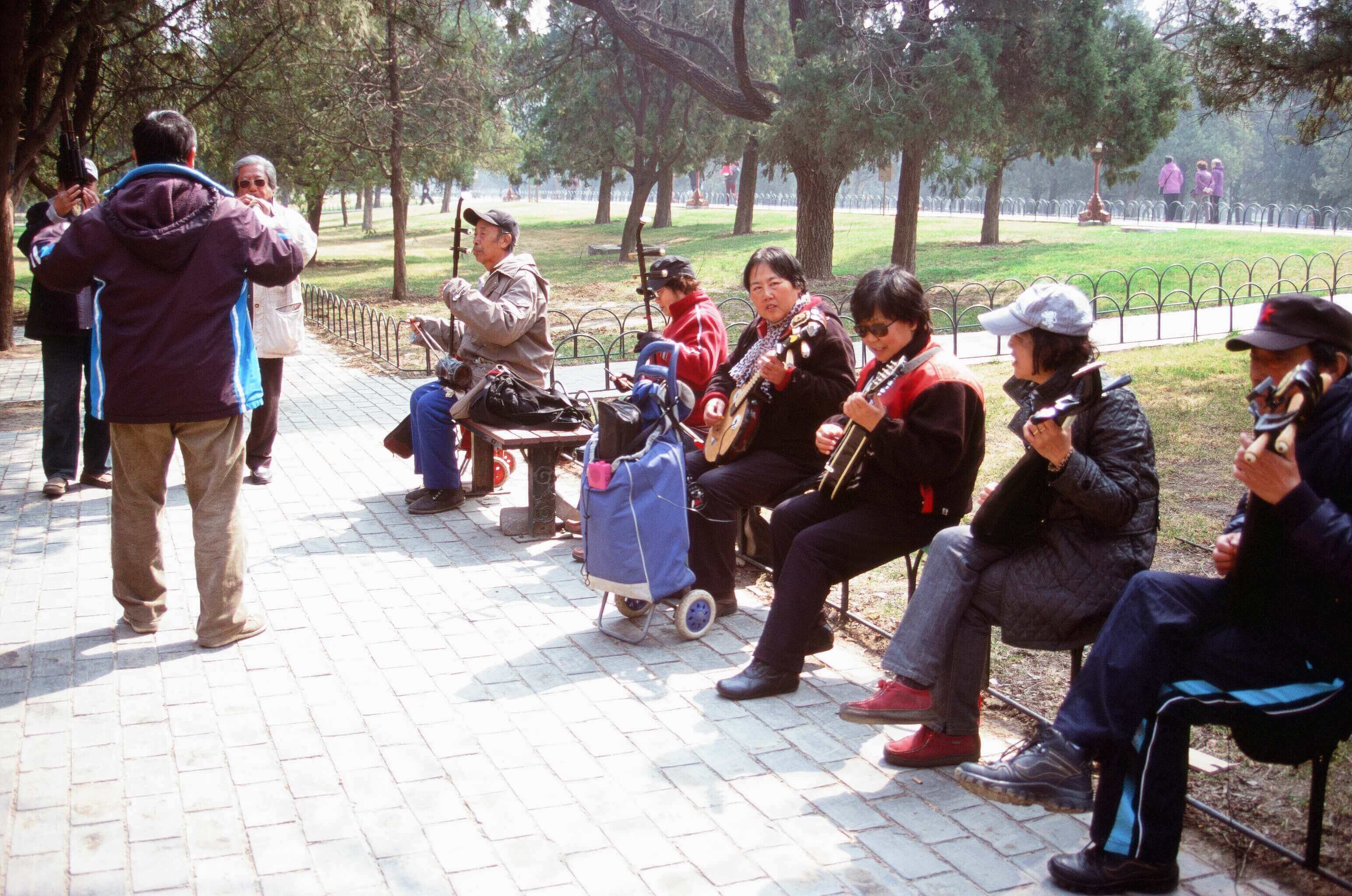 Hobbies - Music group in the park