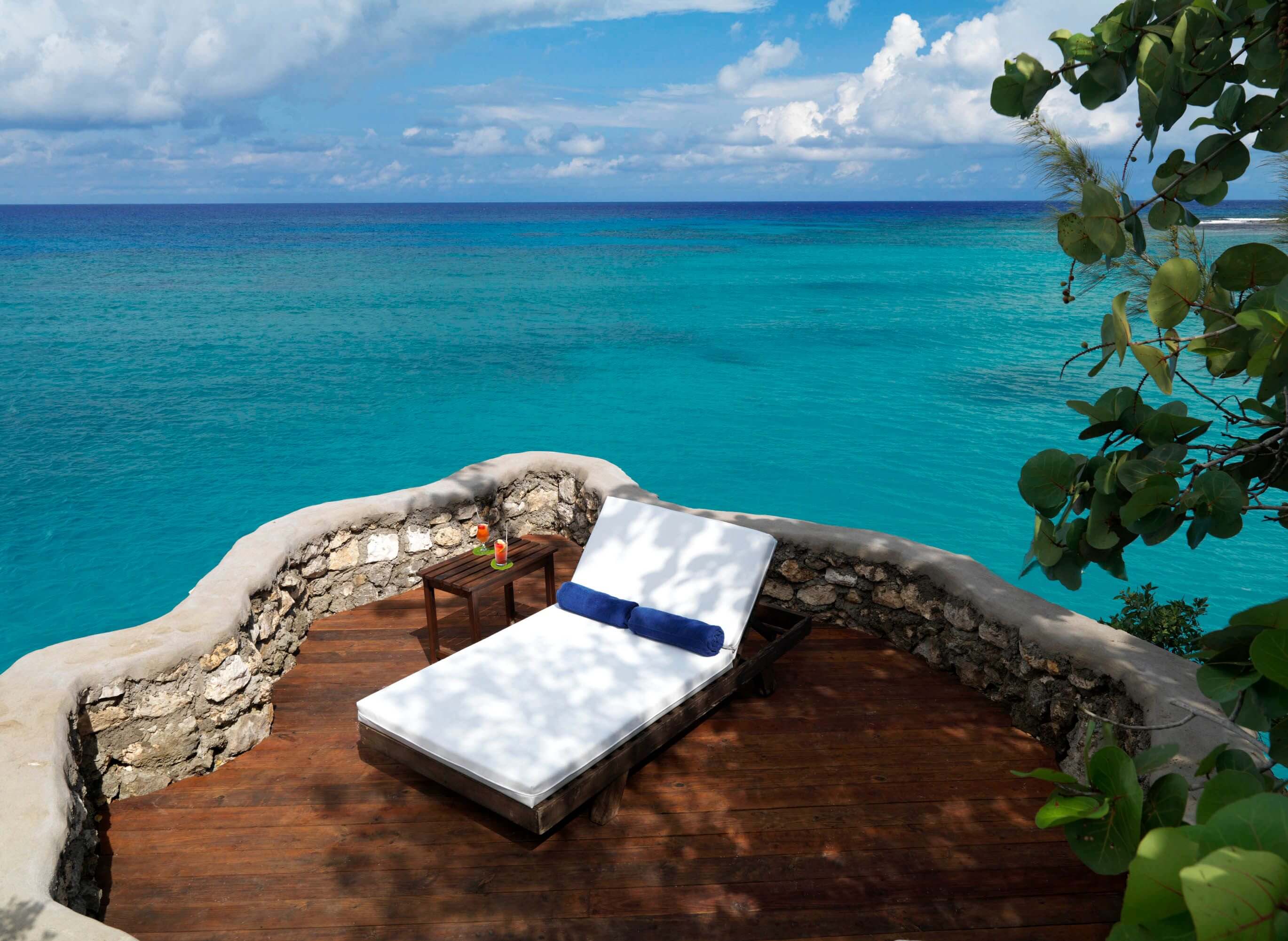 Jamaica Inn White Suite Deck