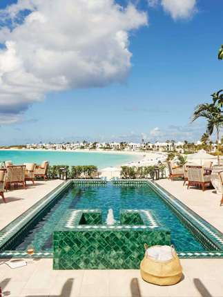View of the pool and Maundays restaurant 