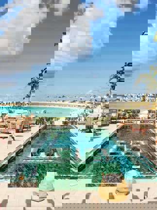 View of the pool and Maundays restaurant 