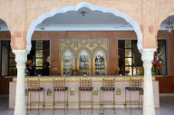 Pool Bar