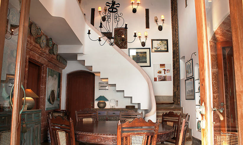 Indoor Dinng Room
