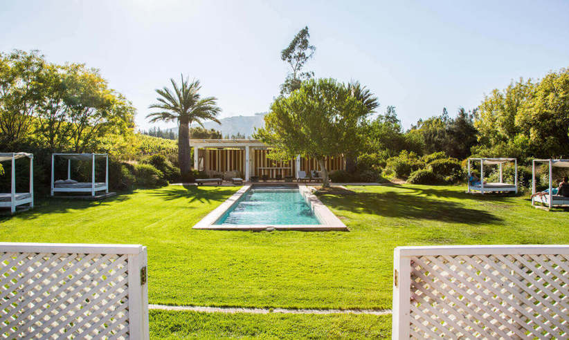 Delightful pool and gardens 