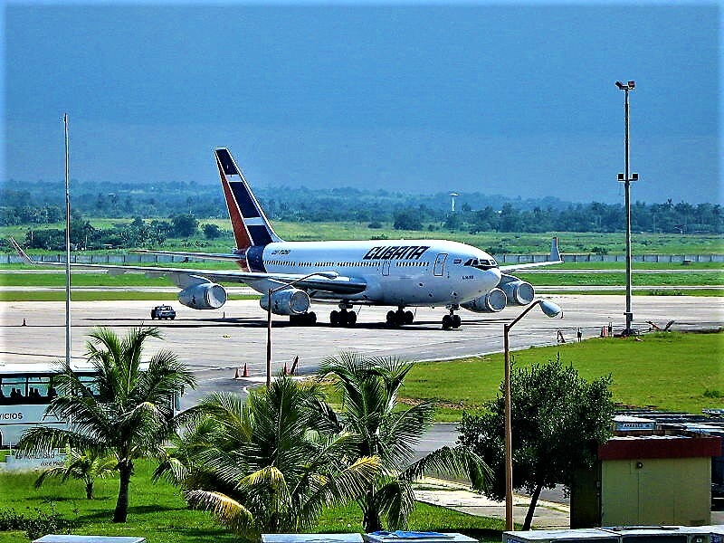 Havana Airport Jose Marti Cubana De Aviacion