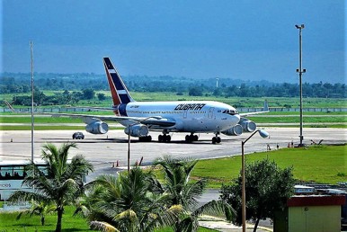 Havana Airport Jose Marti Cubana De Aviacion