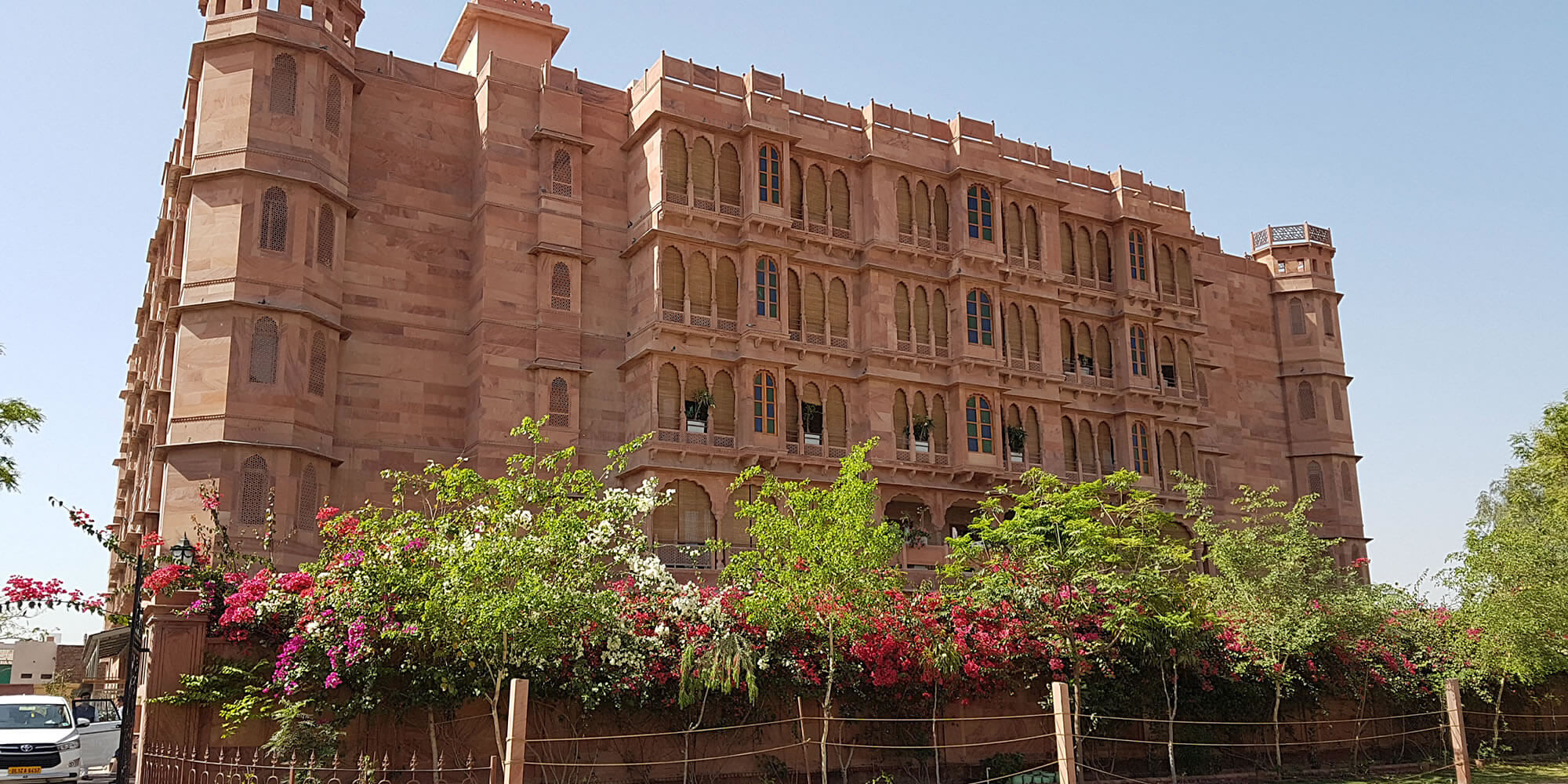 Narendra Bhawan Entrance