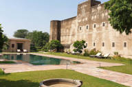 Deeppura Garh Pool And View