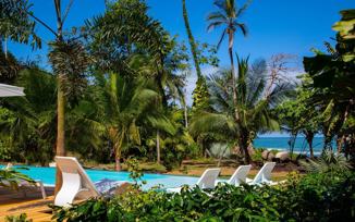 Le Cameleon Pool And Beach