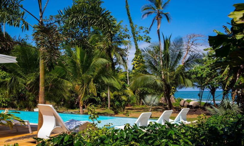 Le Cameleon Pool And Beach