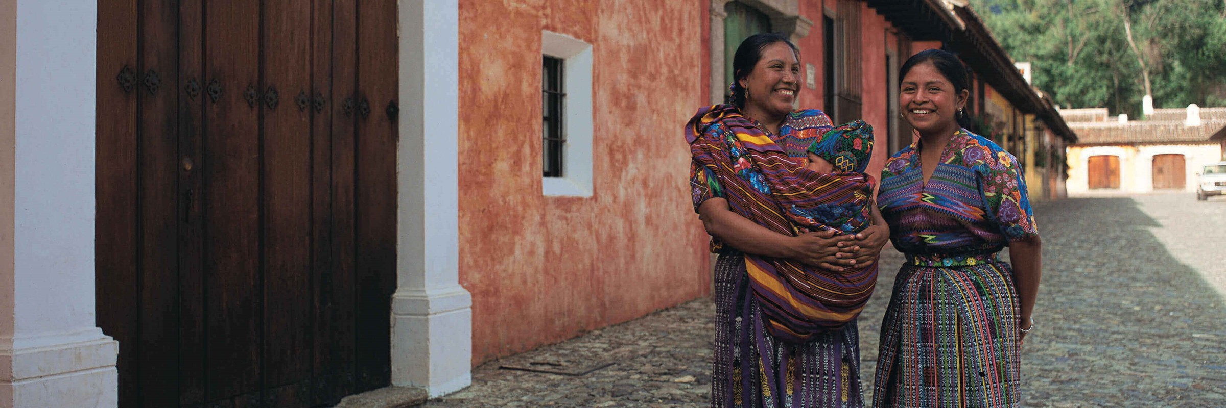 Antigua et ses femmes guatémaltèques