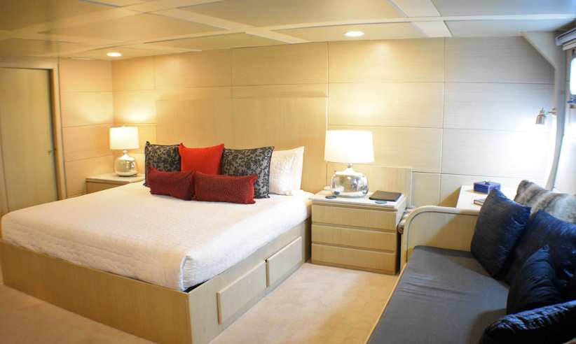 The deluxe Master Suite