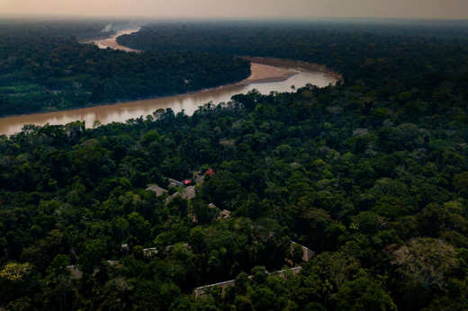 Stunning view along the Tambopata River
