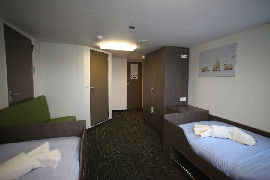 Twin cabin