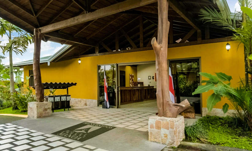 Entrance 01