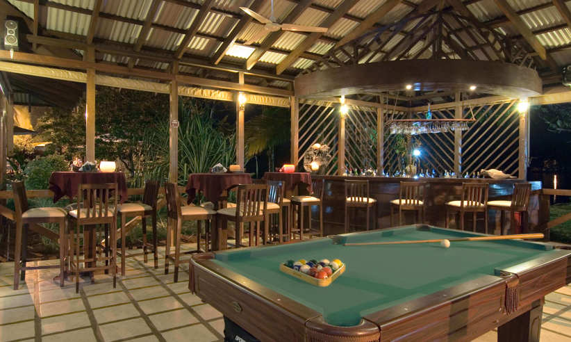 The restaurant 