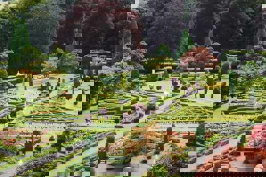 Drummond Castle 680X452