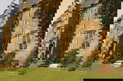 Treowen 730X385