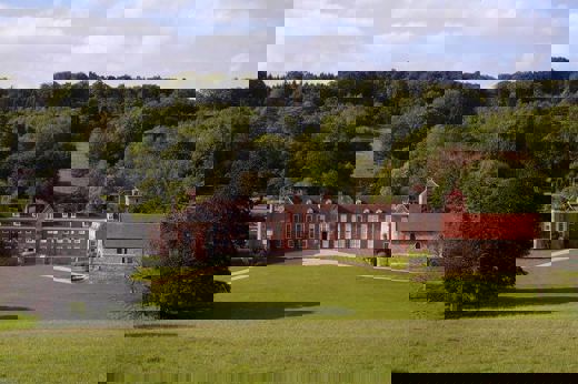 Stonor House 680X453