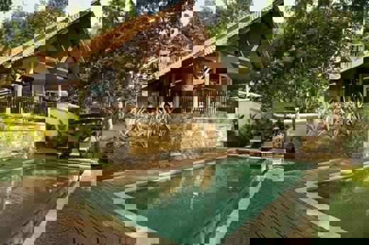 PLB Grand Spa Pool Villa Exterior