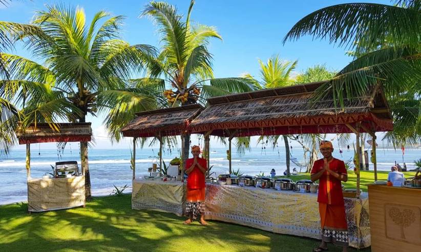 Puri Dajuma Bali Buffet In Garden 1421X1066