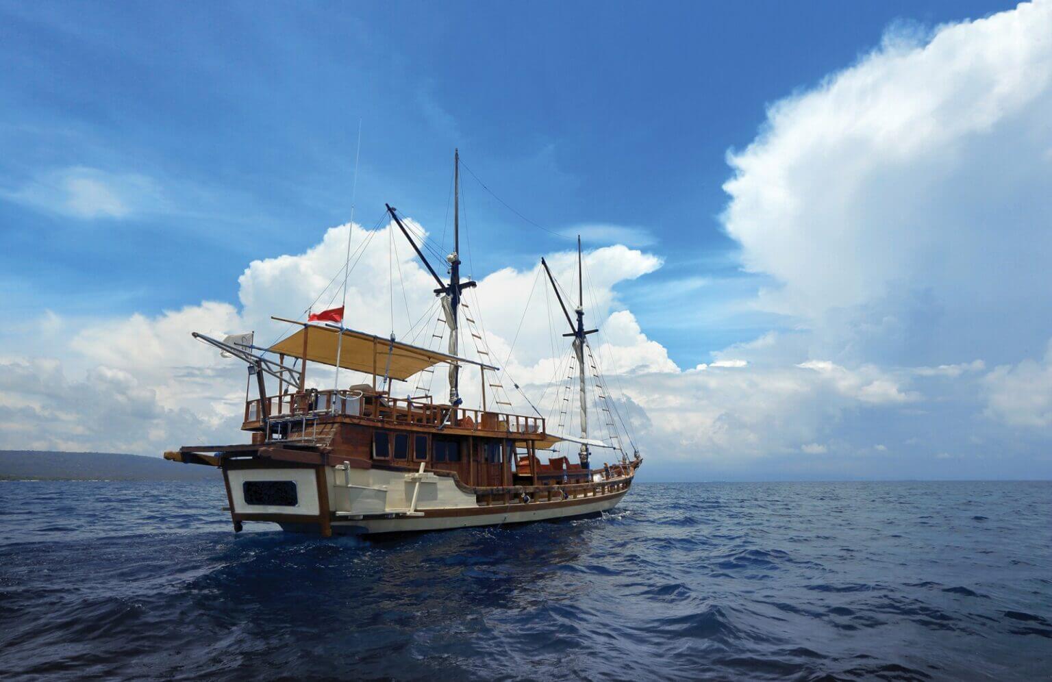 Phinisi Bali1 1 1536X996
