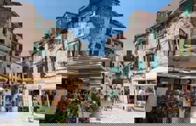 Split G71026abb1 1920