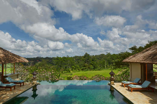 Suite with pool