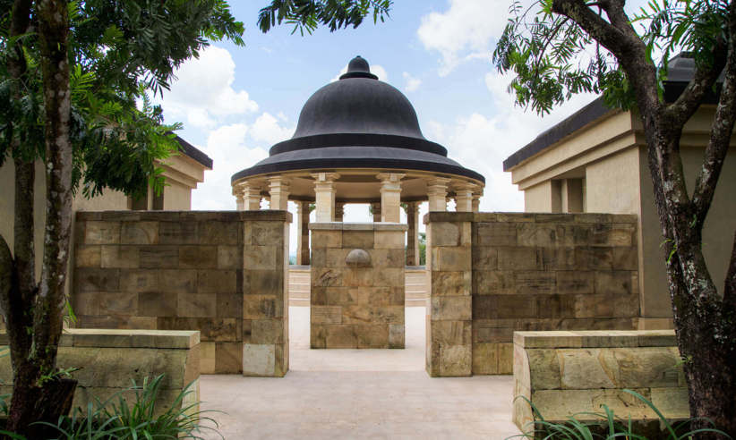 The entrance to Amanjiwo