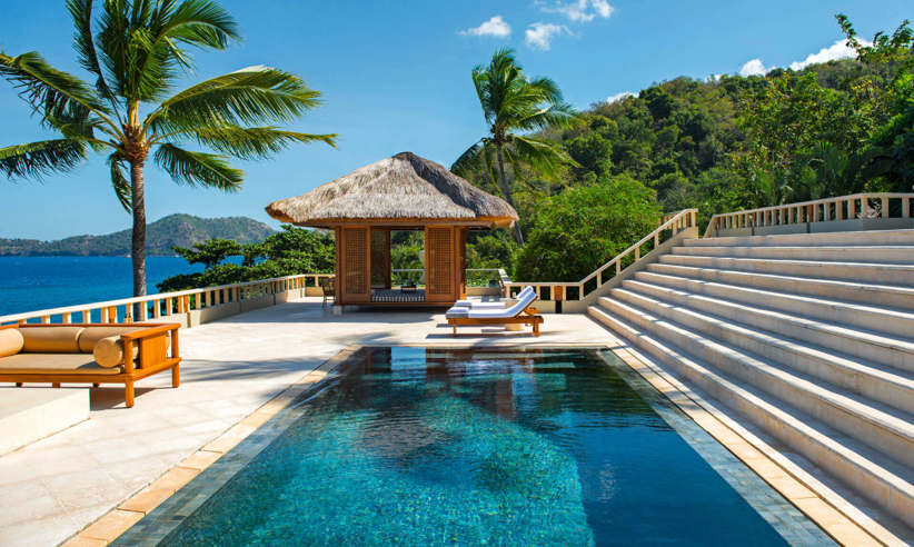 Suite with pool