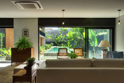 Room overlooking the pool