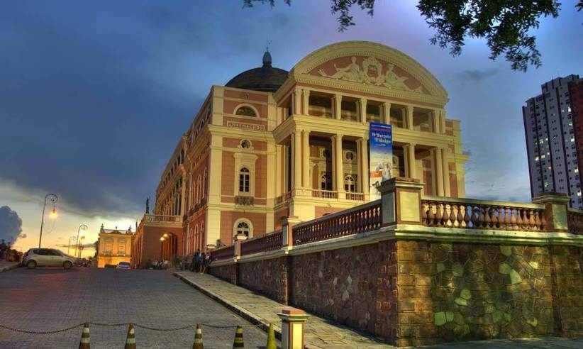 Exterior view of the historic Amazon Theatre ( Teatro Amazonas) opera house at sunset in Manaus, Brazil. 