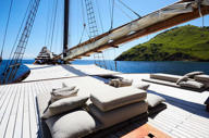 Amandira yacht sundeck
