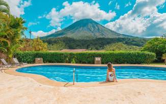 Relax in the pool