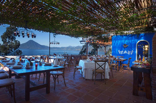 Al fresco dining with stunning views