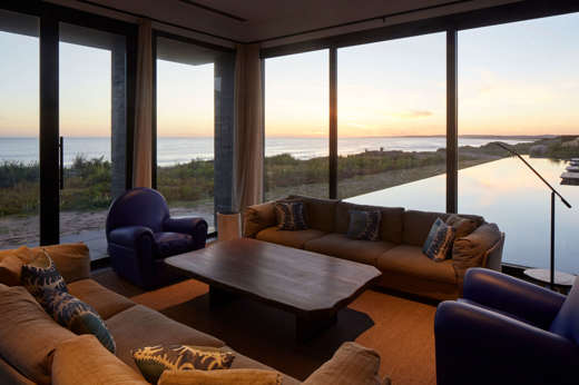 Stylish beachside life