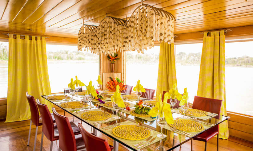 Delfin I dining room