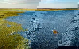 A vast wetlands to explore 
