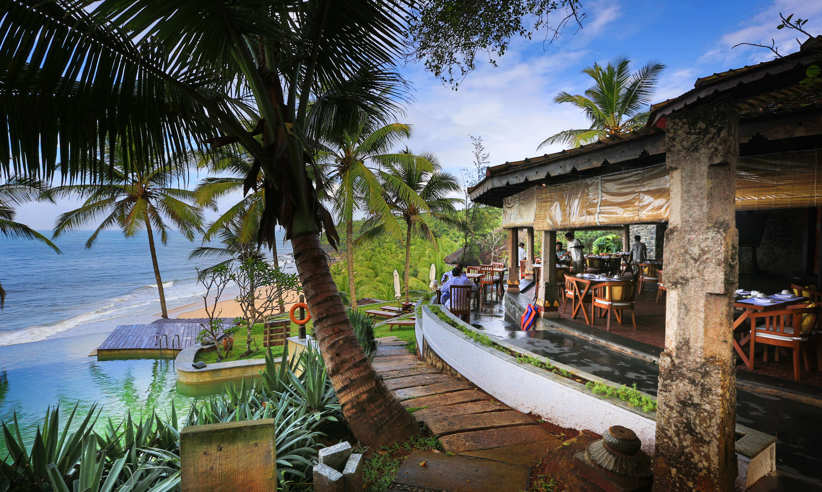 Cafe Samsara and view of the beach 