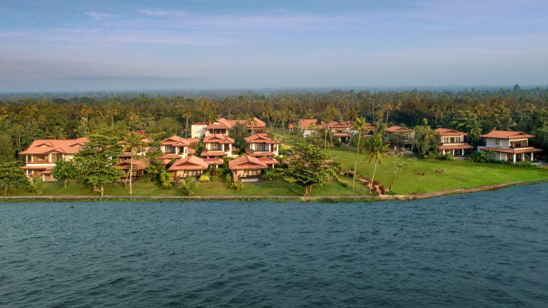 Beautiful lakeside location 