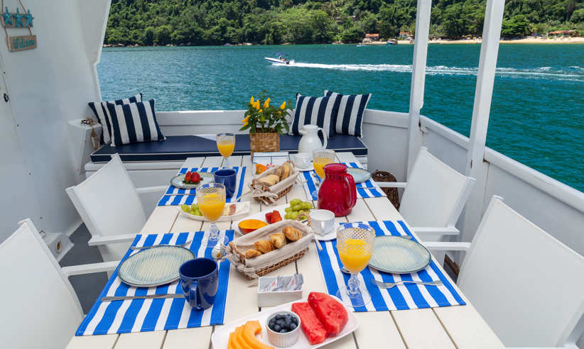 Al fresco dining 