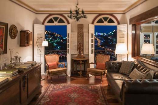 Lounge area