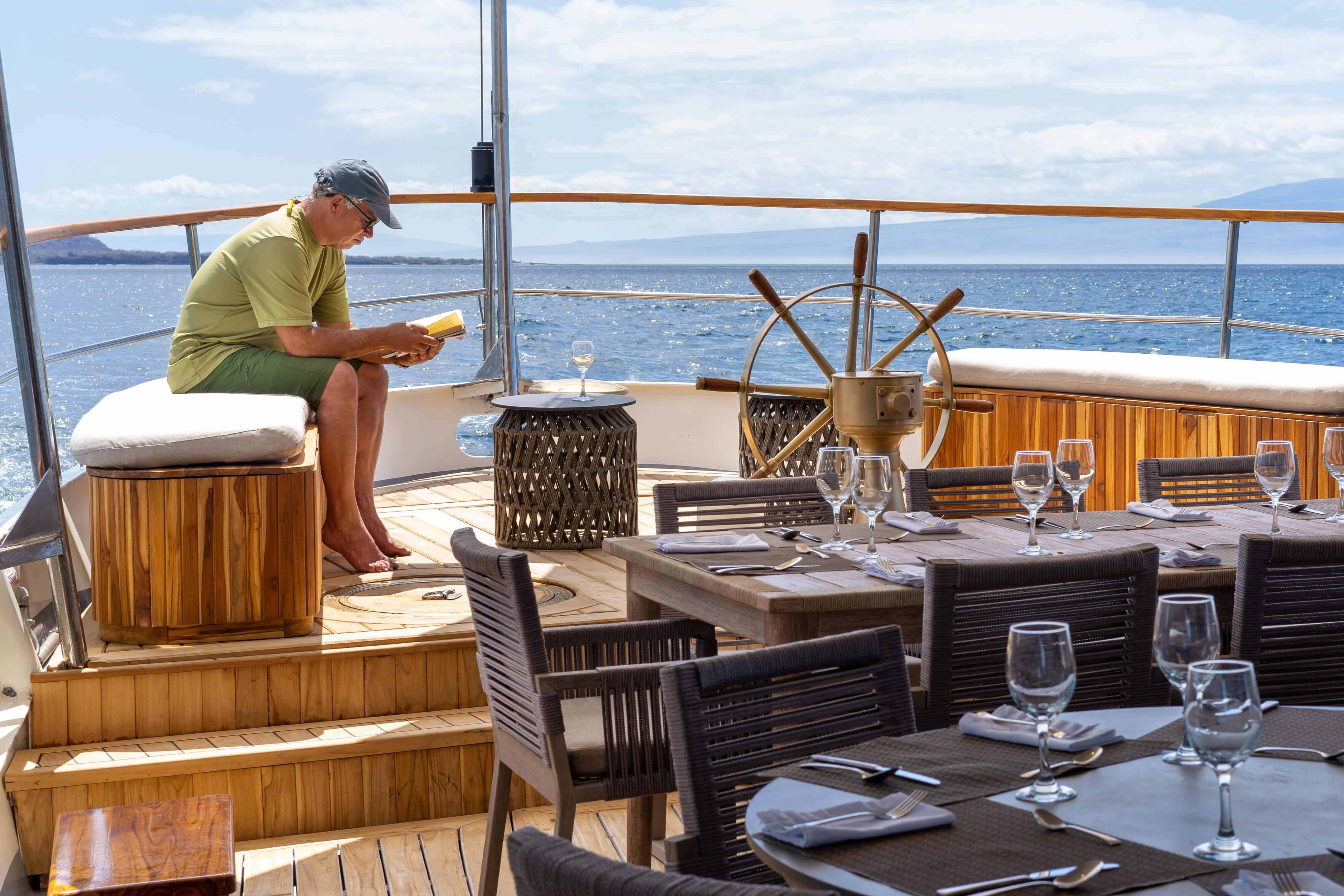 Al fresco dining 