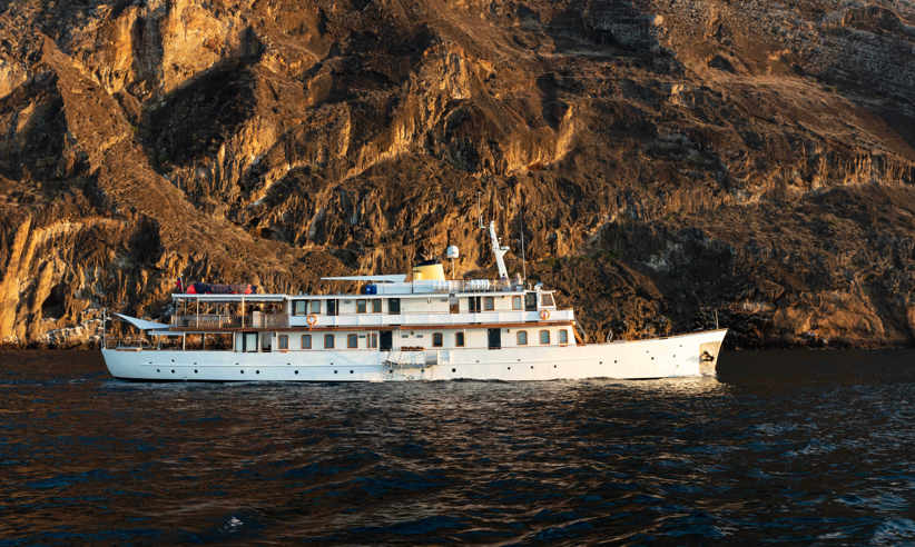Grace Yacht In Galapagos 